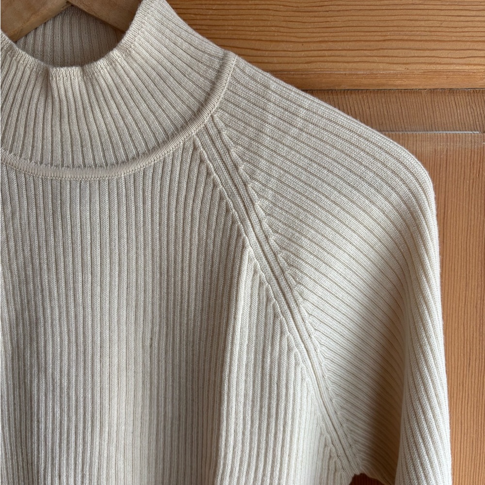 Merino Wool Cream Ribbed Sweater | Jones & Co | size Medium